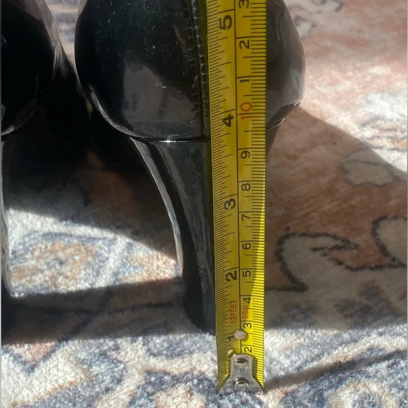 Vintage YVES SAINT LAURENT YSL Peep Toe Black Patent Leather High Heels Size 9.5 - Picture 8 of 16
